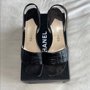 Chanel Vintage Quilted Pattern Slingback Heels